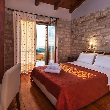 Enastron Villas Kyparissia Exterior photo