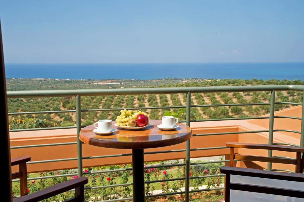 Enastron Villas Kyparissia Exterior photo