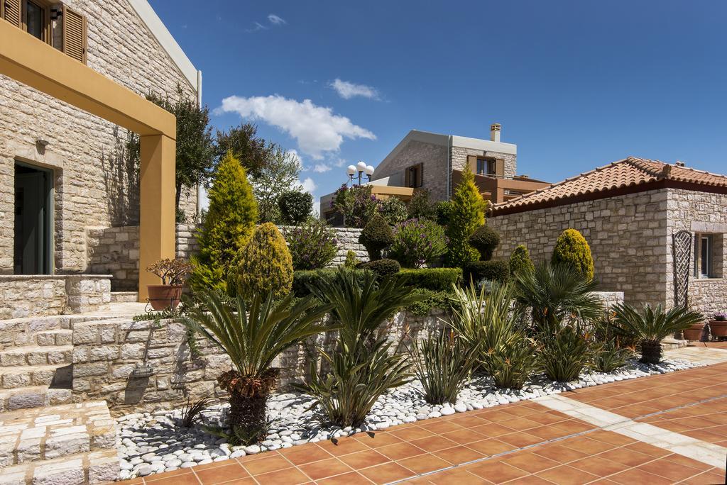 Enastron Villas Kyparissia Exterior photo