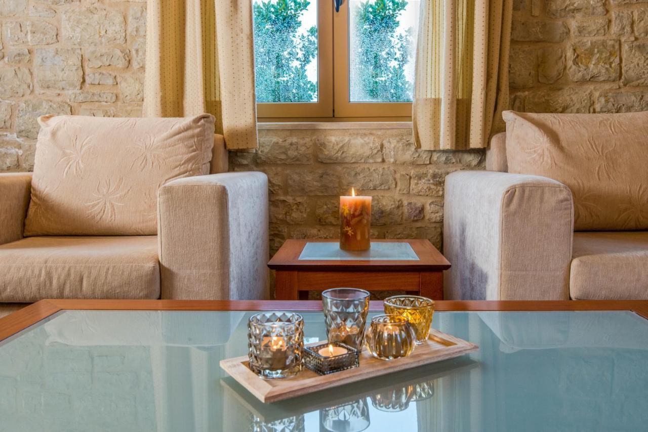 Enastron Villas Kyparissia Exterior photo
